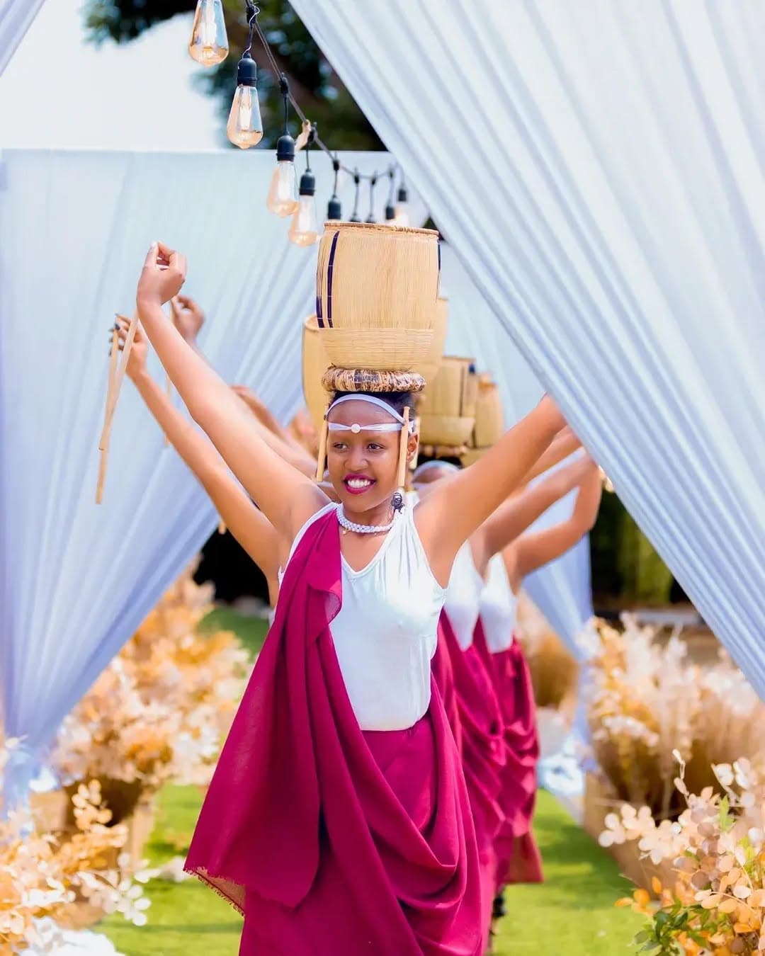 Inkumburwa troupe rehearsing